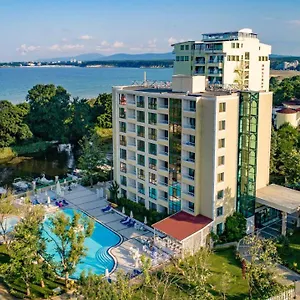 Hotel Perla Royal